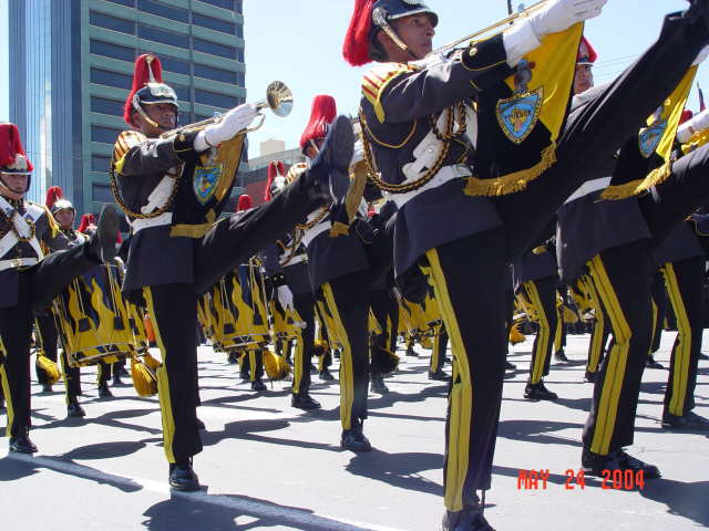 Эквадор, военный оркестр, 24-е мая, 2004